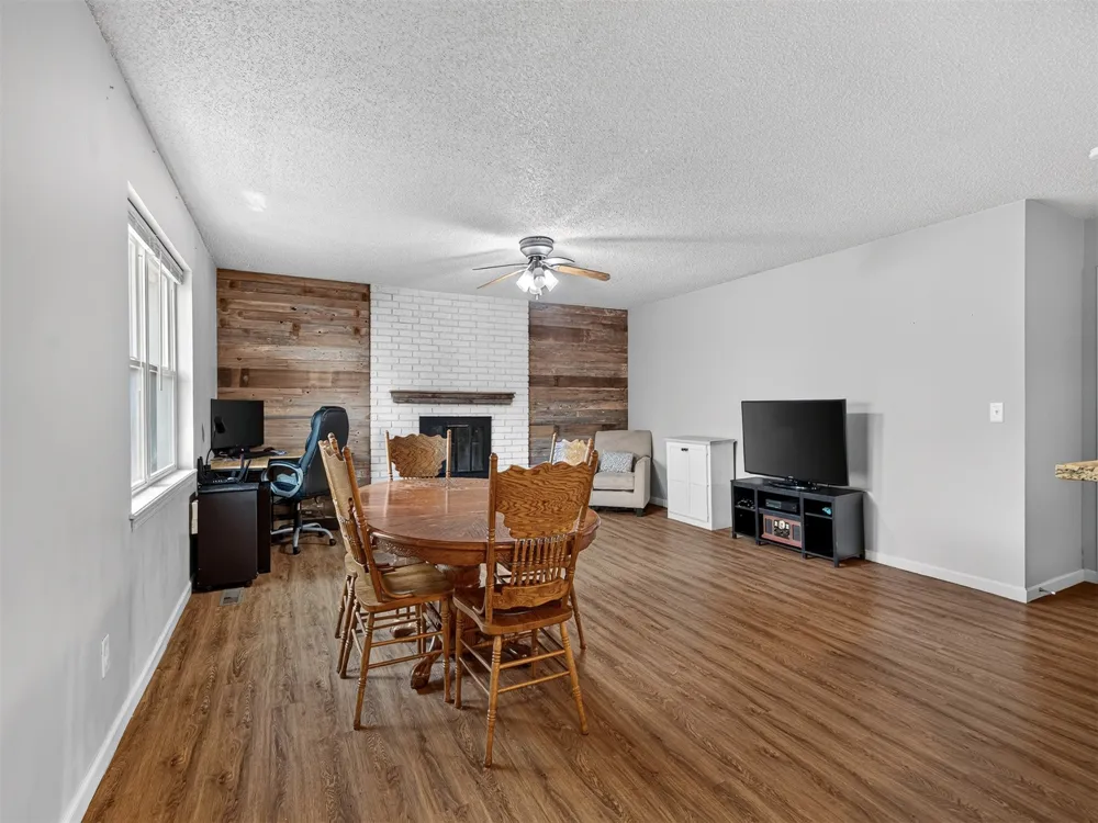 21424 E 32nd Place S Broken Arrow, OK 74014
