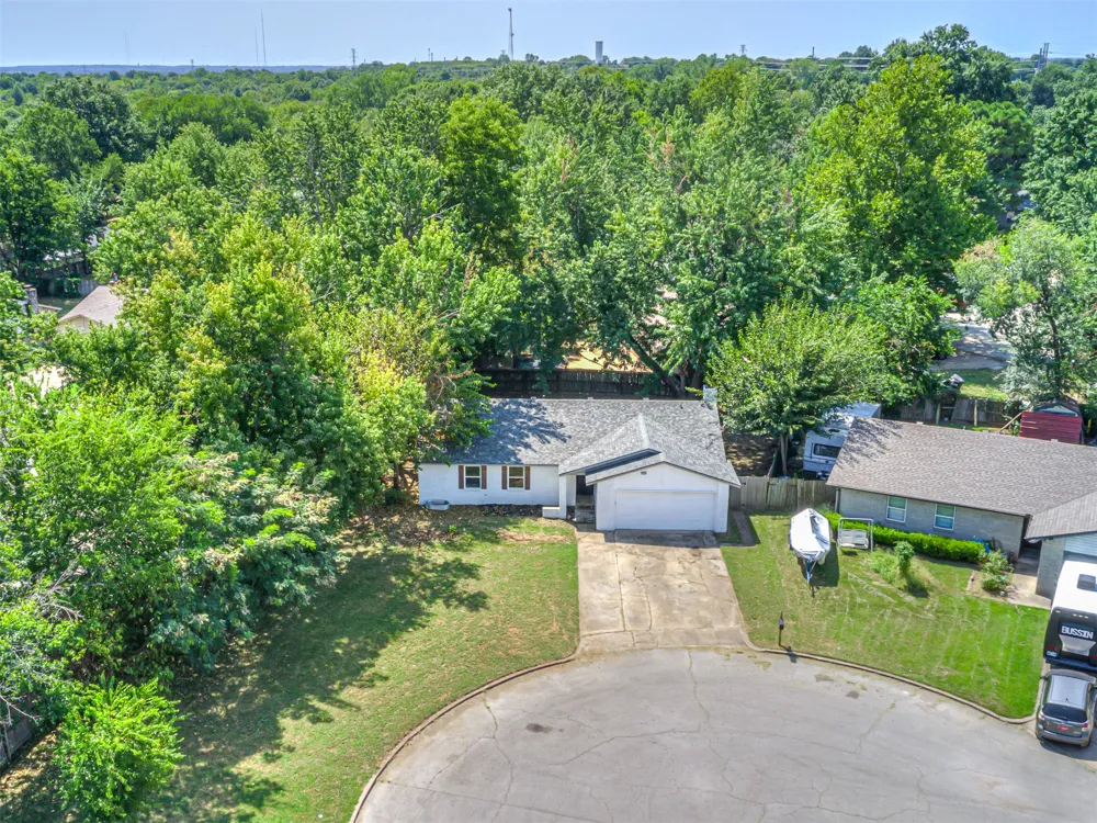 21424 E 32nd Place S Broken Arrow, OK 74014