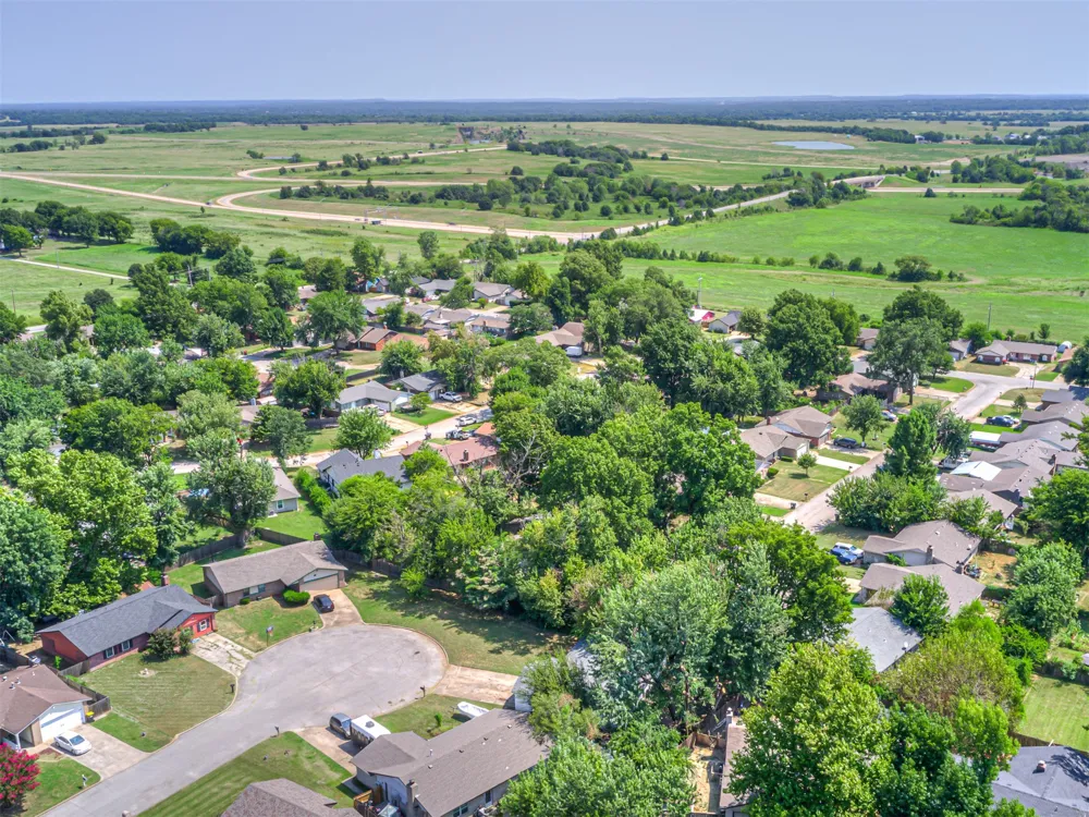 21424 E 32nd Place S Broken Arrow, OK 74014