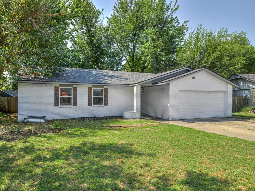 21424 E 32nd Place S Broken Arrow, OK 74014
