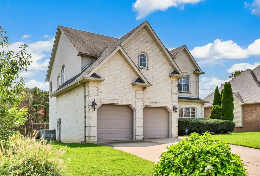 3728 Coves Way Adams, TN 37010