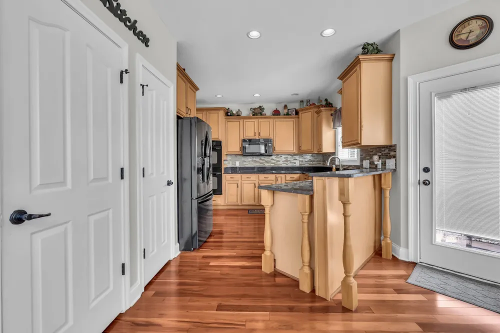 3728 Coves Way Adams, TN 37010