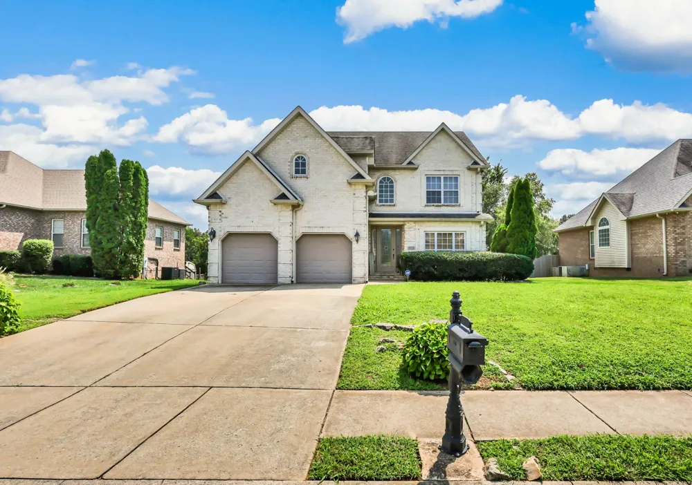 3728 Coves Way Adams, TN 37010