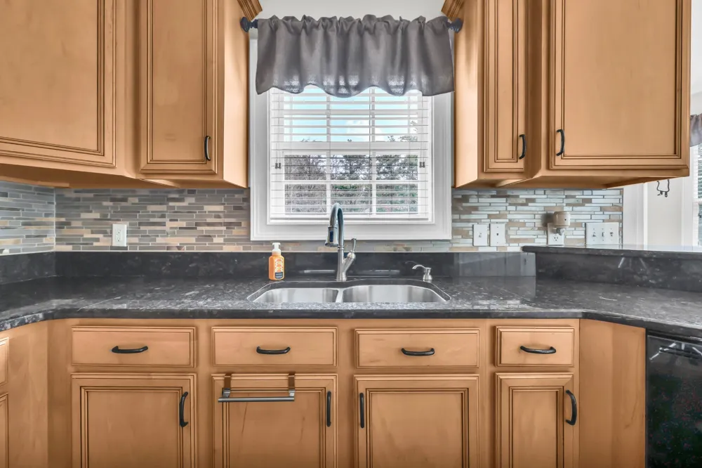 3728 Coves Way Adams, TN 37010