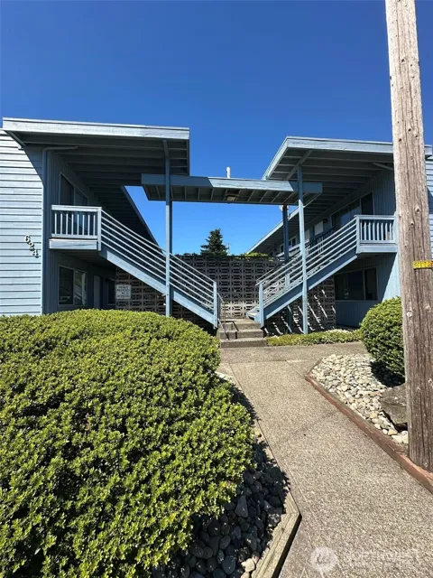 624 W Cedar Street #6