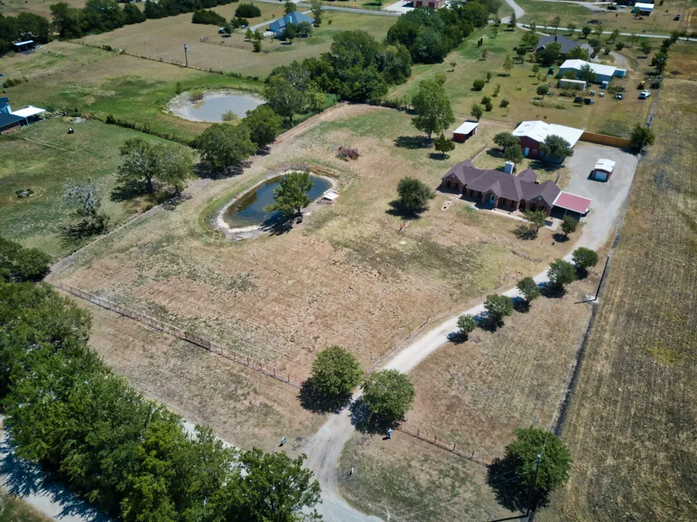 627 County Road 4445 Trenton, TX 75490