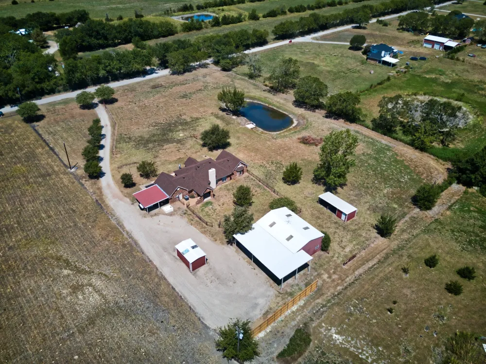 627 County Road 4445 Trenton, TX 75490