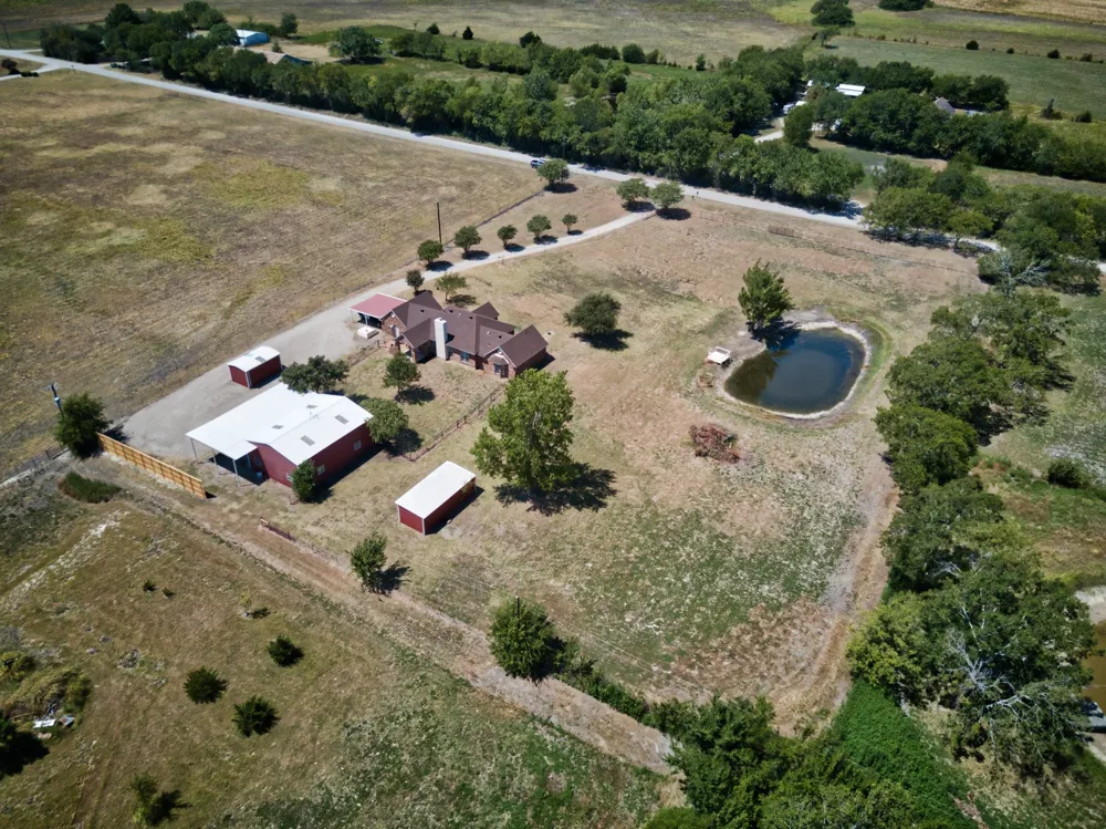627 County Road 4445 Trenton, TX 75490