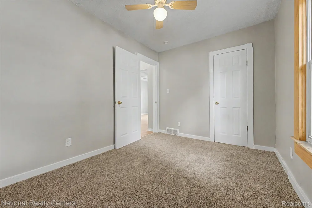 1759 Howard Street Lincoln Park City, MI 48146