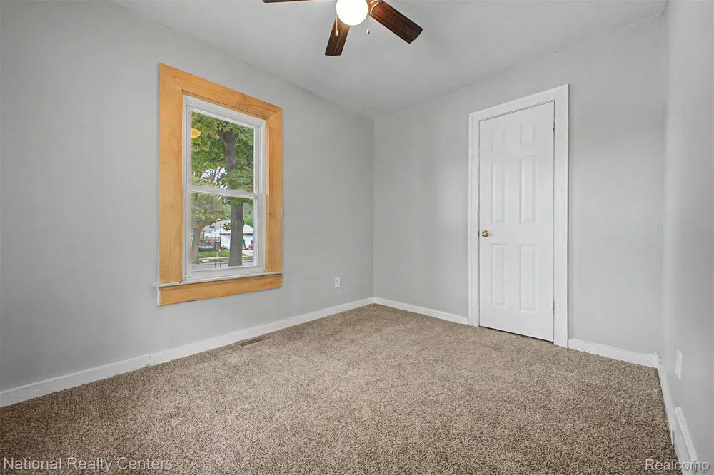 1759 Howard Street Lincoln Park City, MI 48146