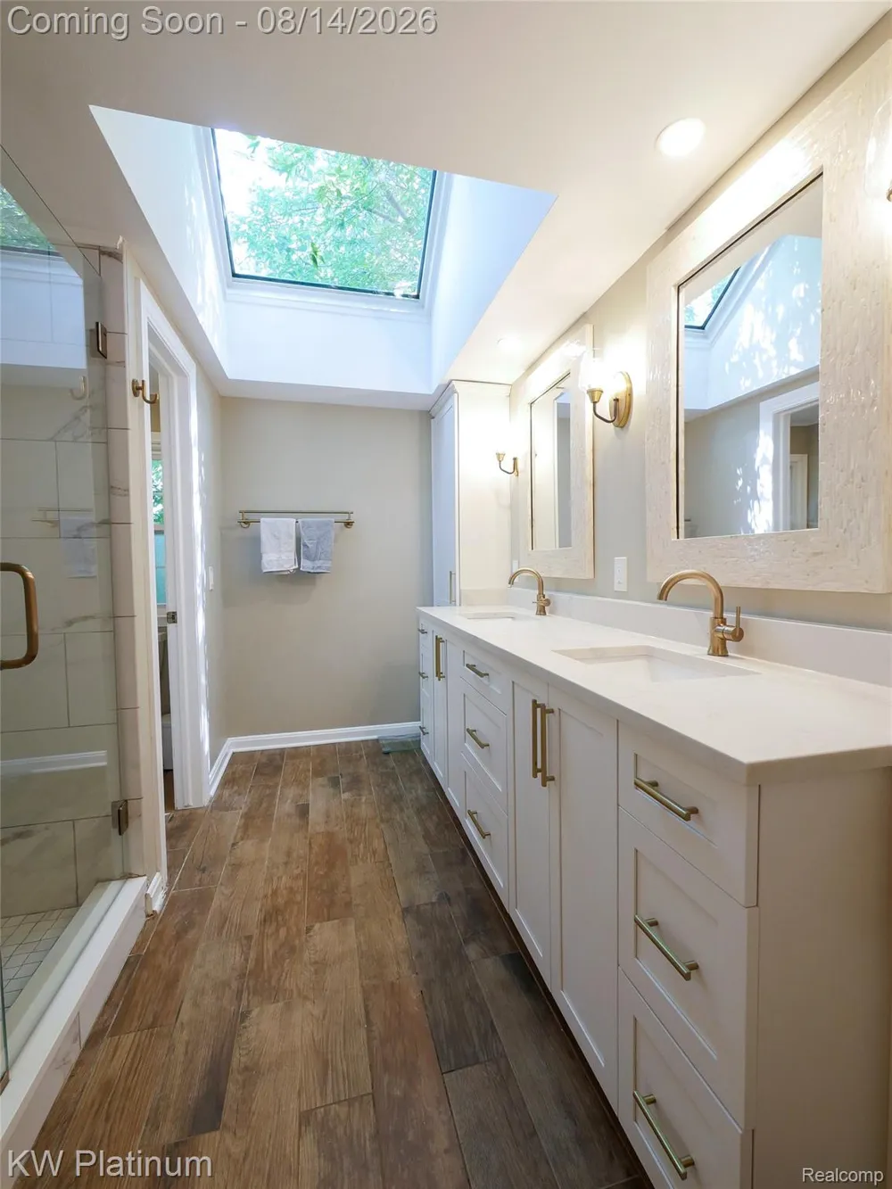 657 Hawthorne Road Grosse Pointe Woods City, MI 48236