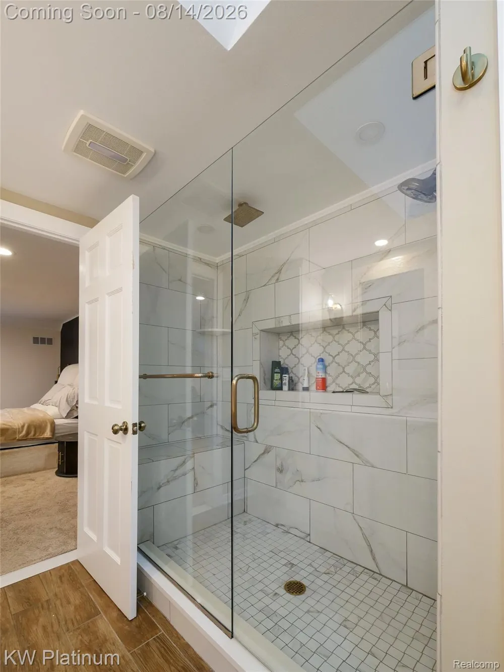 657 Hawthorne Road Grosse Pointe Woods City, MI 48236