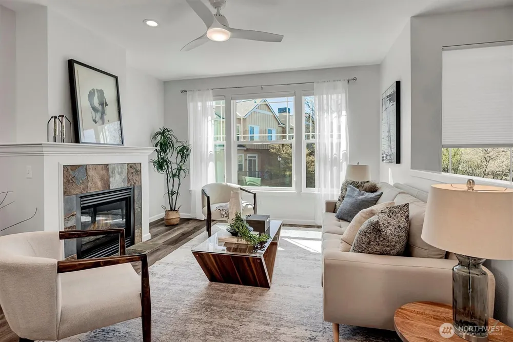 9080 162nd Place NE #2202 Redmond, WA 98052