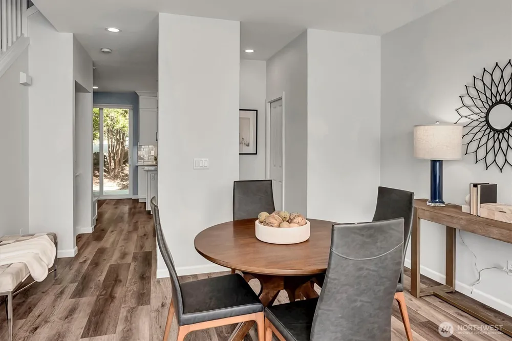 9080 162nd Place NE #2202 Redmond, WA 98052