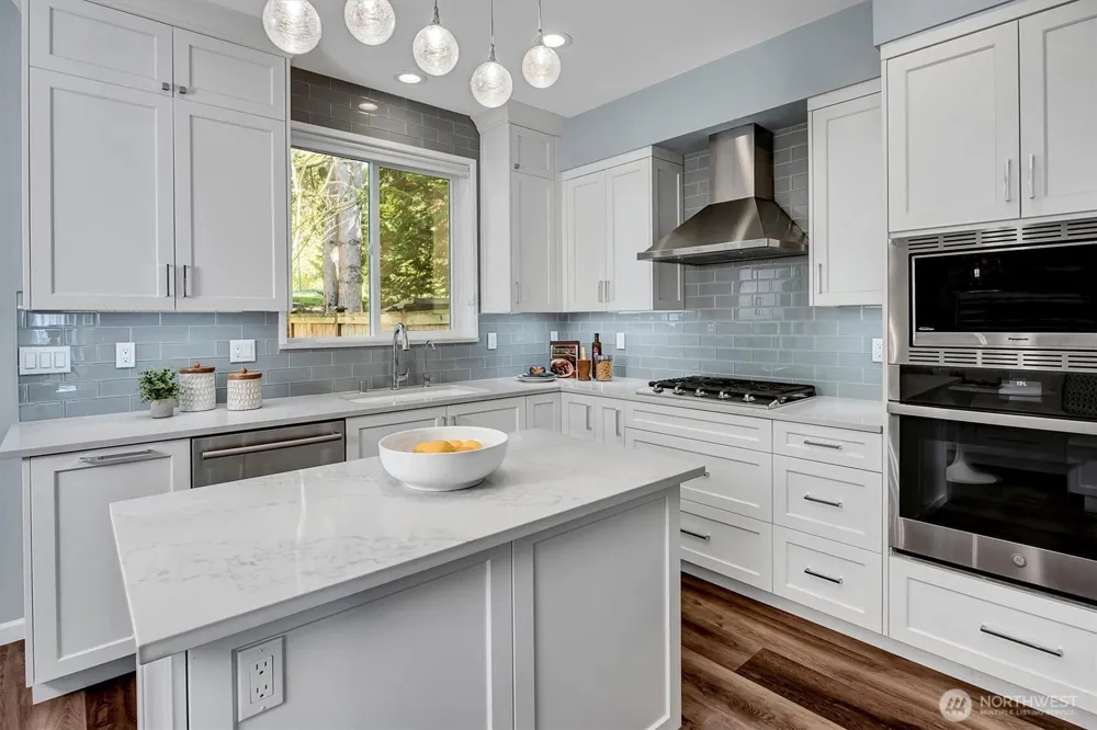 9080 162nd Place NE #2202 Redmond, WA 98052