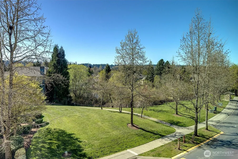 9080 162nd Place NE #2202 Redmond, WA 98052
