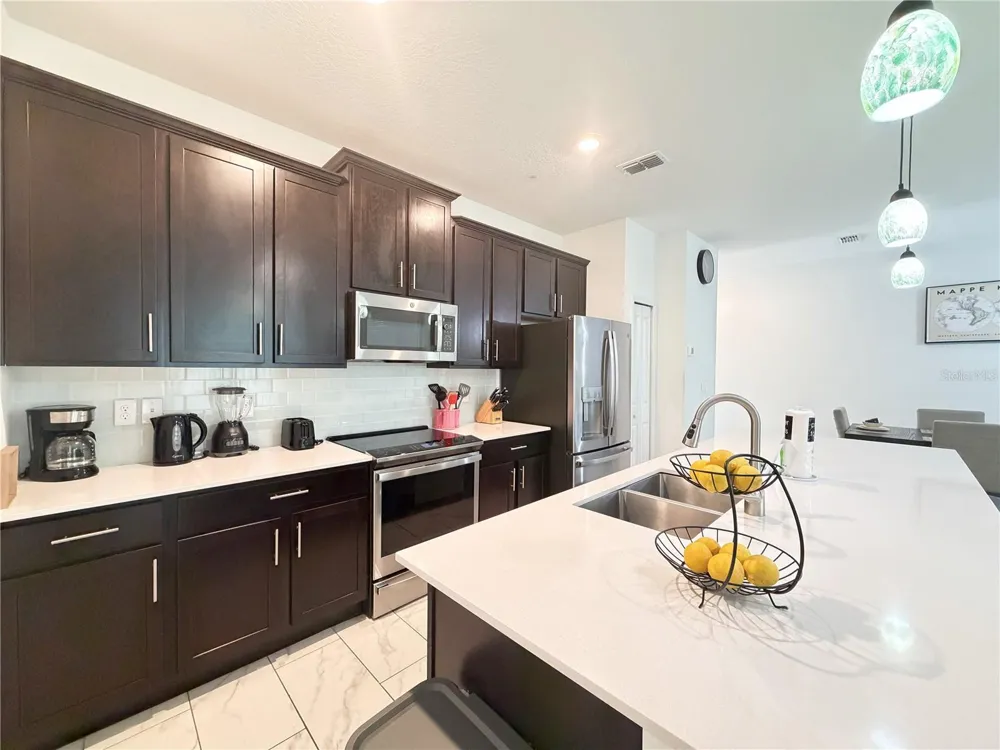 4192 PARAGRAPH DRIVE Kissimmee, FL 34746