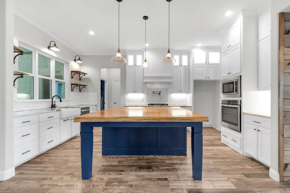 119 Breeders Drive Willow Park, TX 76087