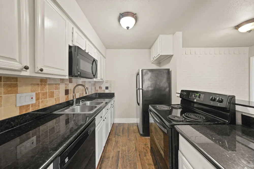 2118 Austin Avenue Pearland, TX 77581