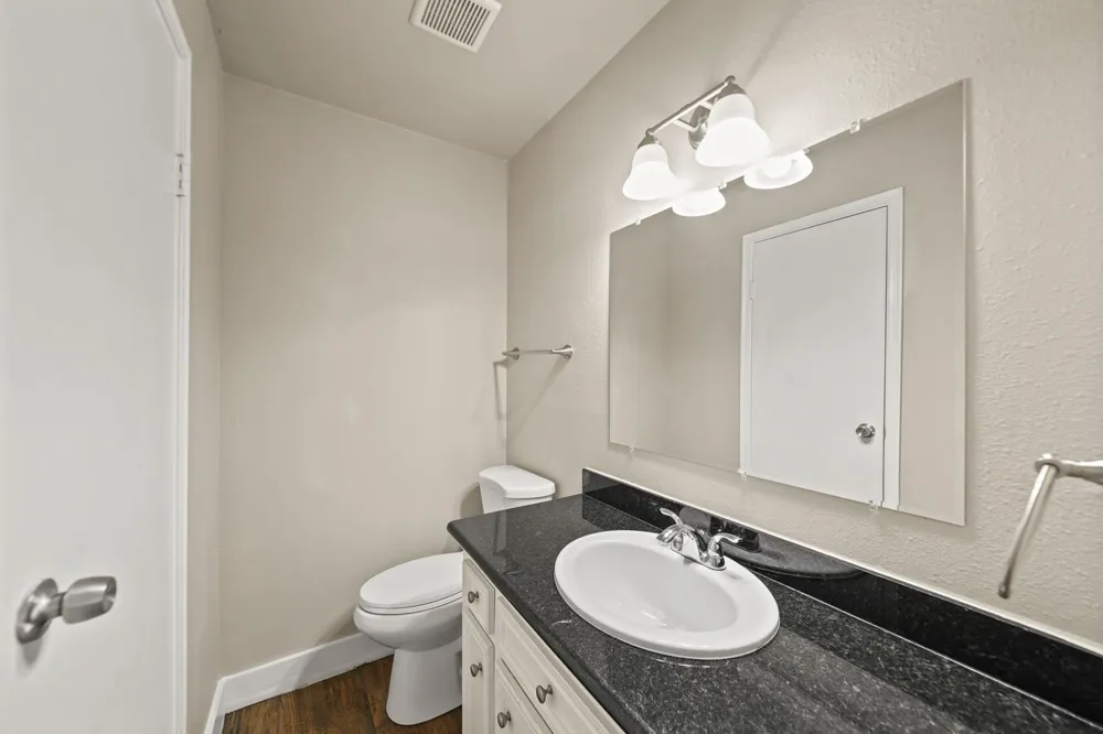 2118 Austin Avenue Pearland, TX 77581
