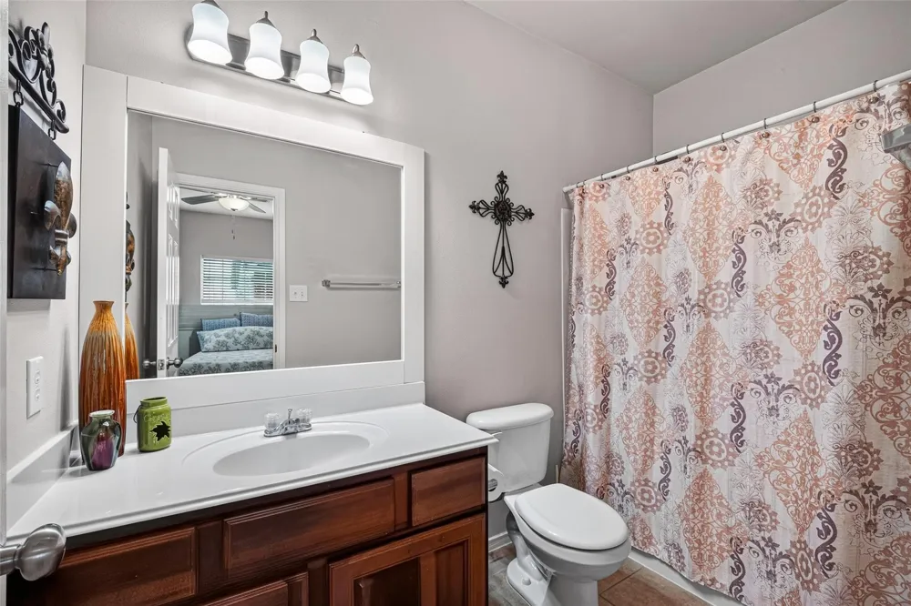 1911 Kemah Village Drive Kemah, TX 77565