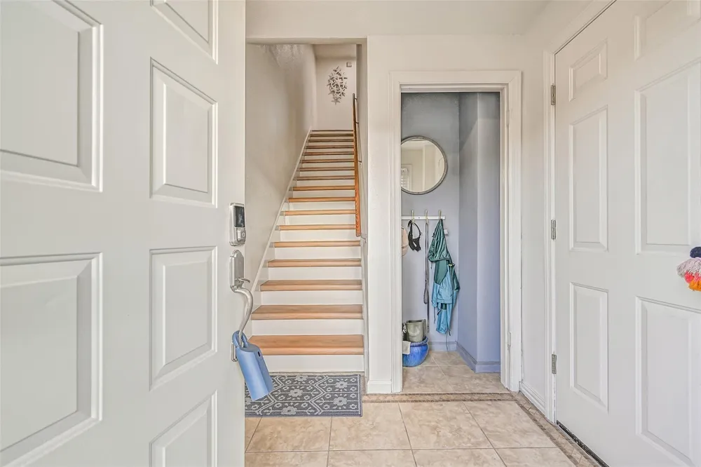 30 Dana Drive Galveston, TX 77554