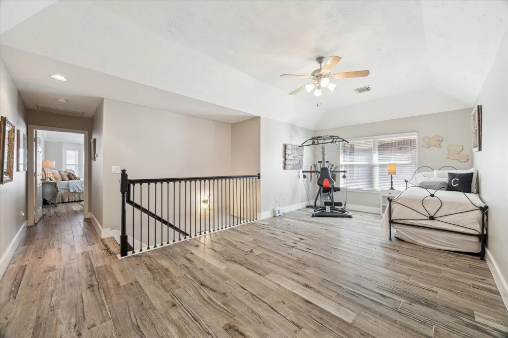 5242 Eigel Street Houston, TX 77007