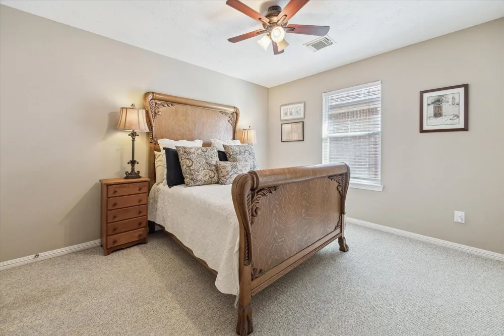 5242 Eigel Street Houston, TX 77007