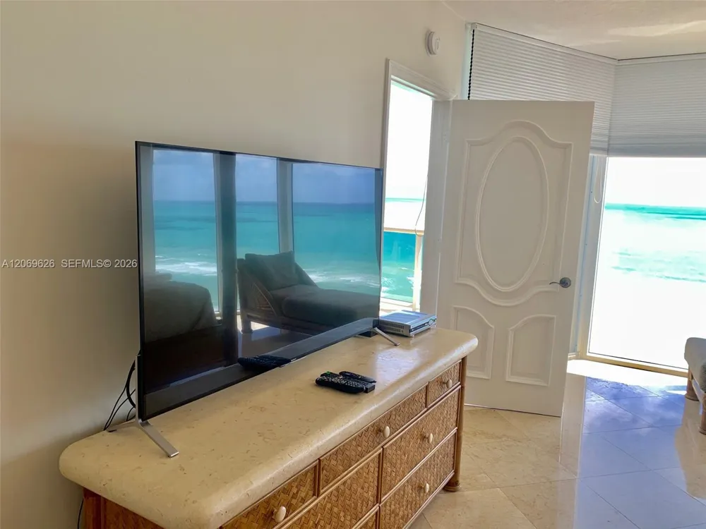17555 Collins Ave #1503 Sunny Isles Beach, FL 33160