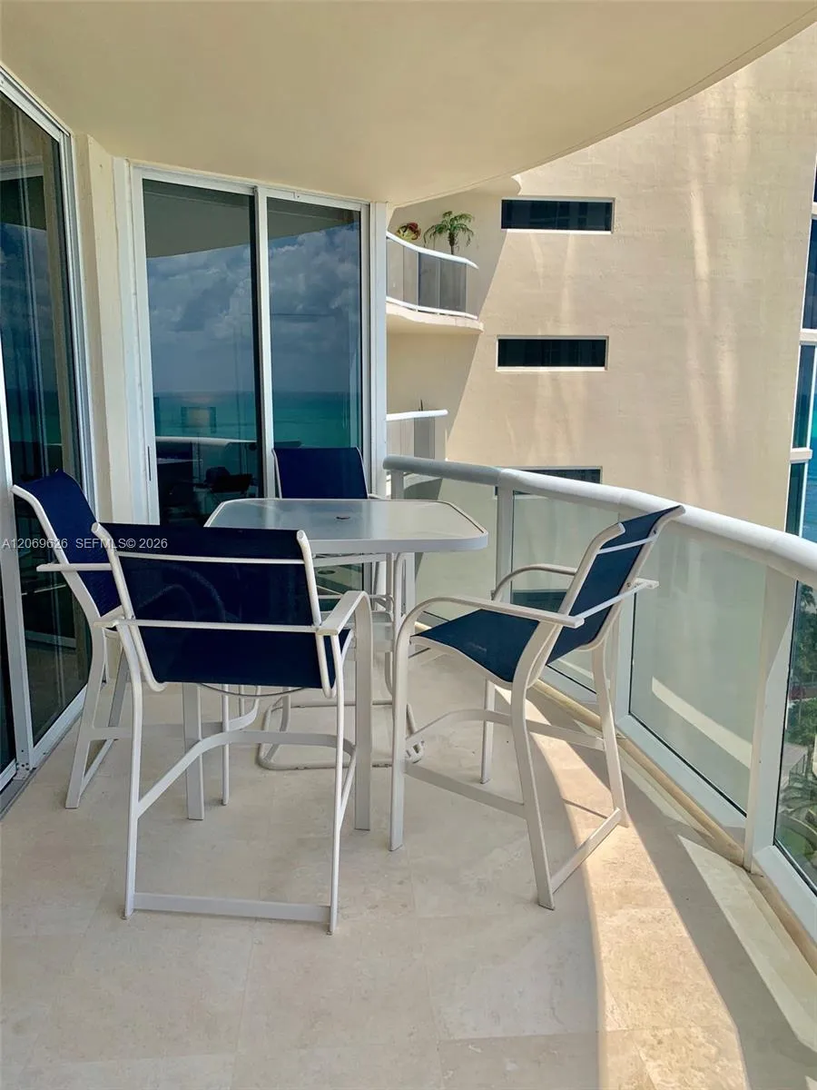 17555 Collins Ave #1503 Sunny Isles Beach, FL 33160
