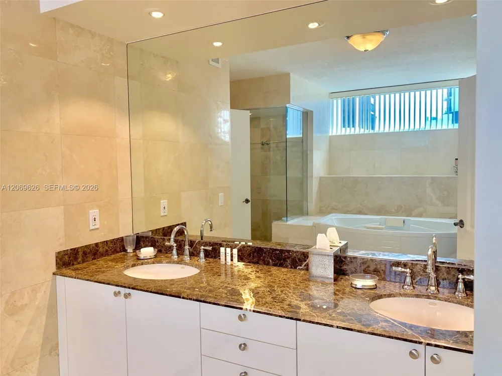 17555 Collins Ave #1503 Sunny Isles Beach, FL 33160