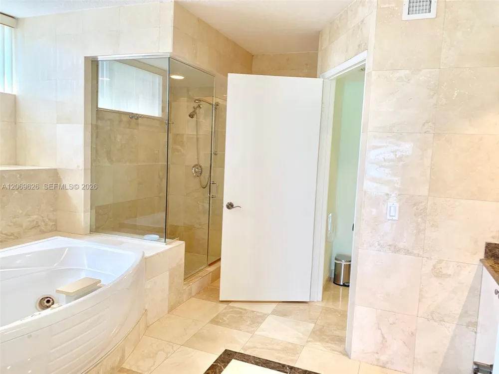 17555 Collins Ave #1503 Sunny Isles Beach, FL 33160
