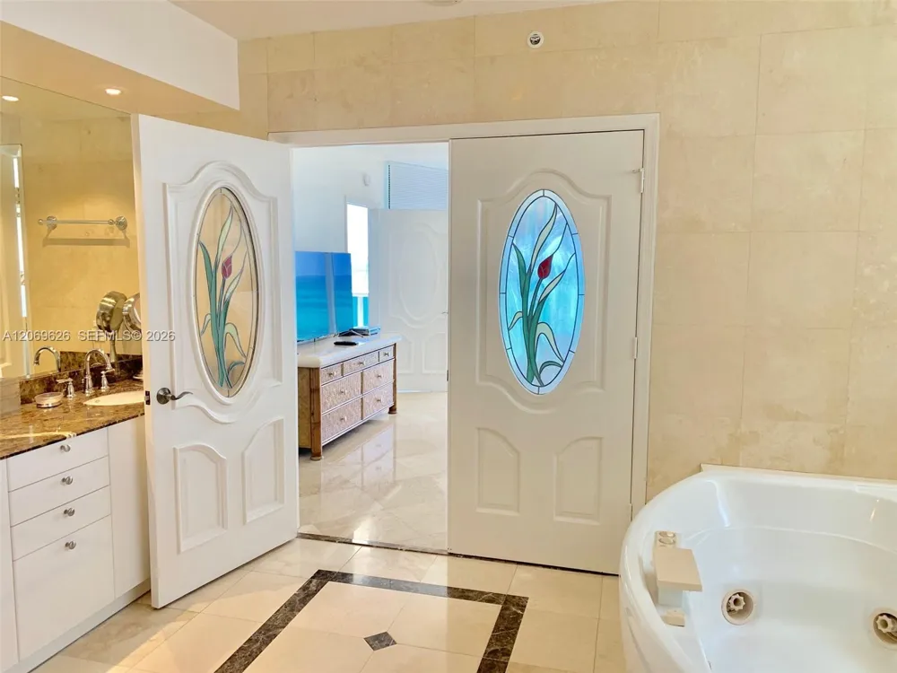 17555 Collins Ave #1503 Sunny Isles Beach, FL 33160