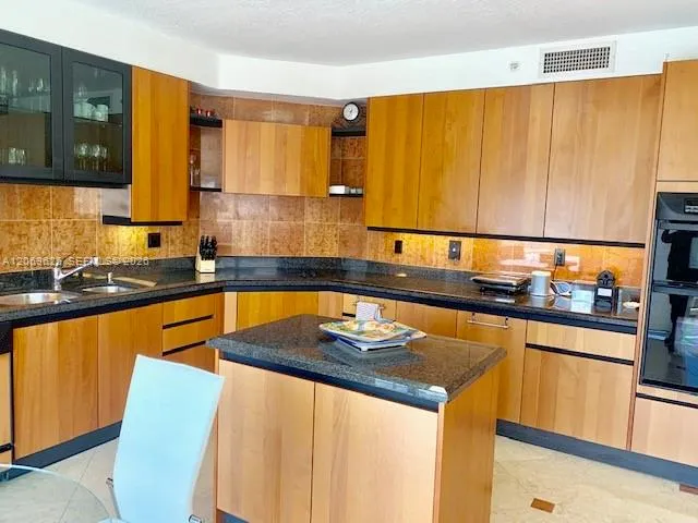 17555 Collins Ave #1503 Sunny Isles Beach, FL 33160