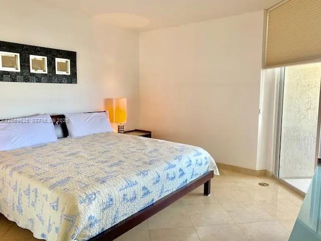 17555 Collins Ave #1503 Sunny Isles Beach, FL 33160