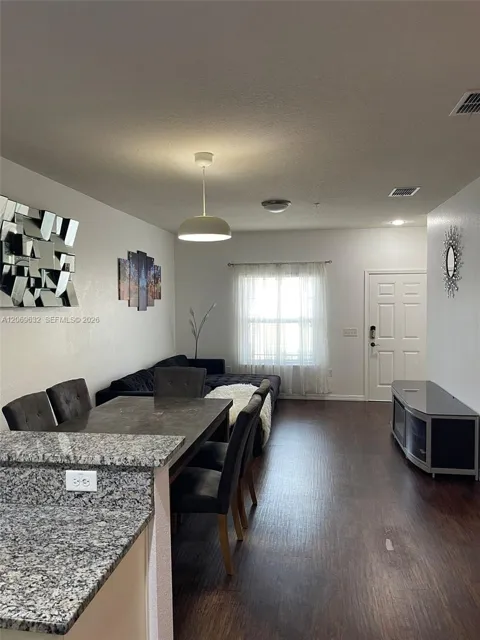 3202 Cupid Place