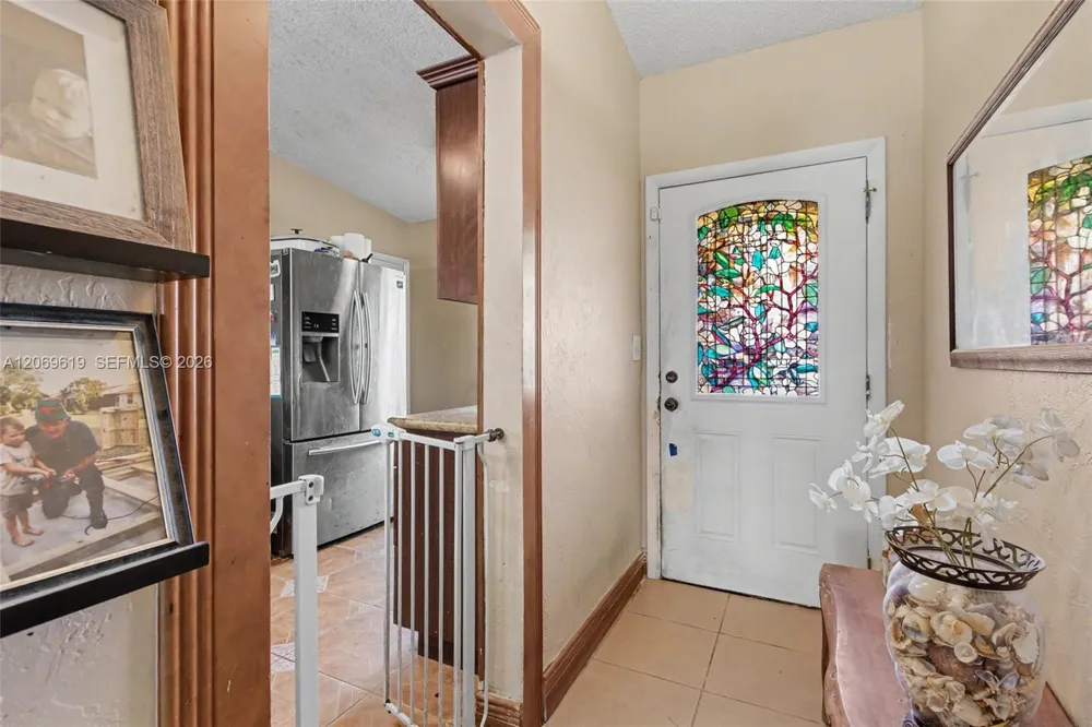 5510 S Lakewood Cir S #A Margate, FL 33063