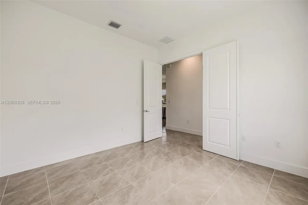 5206 Karlia Dr Ave Maria, FL 34142