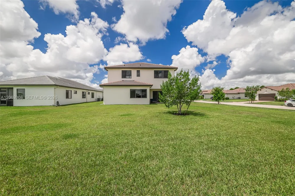 5206 Karlia Dr Ave Maria, FL 34142