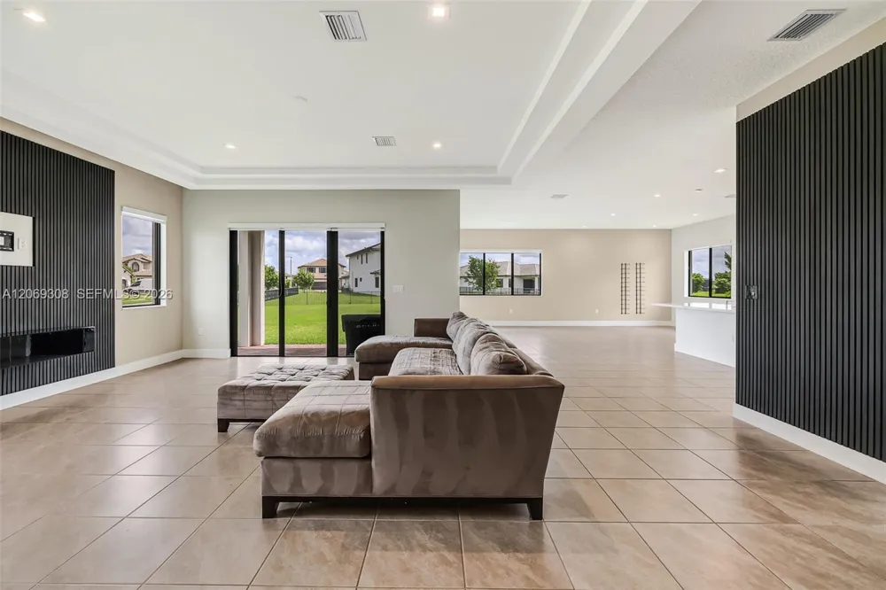 5206 Karlia Dr Ave Maria, FL 34142