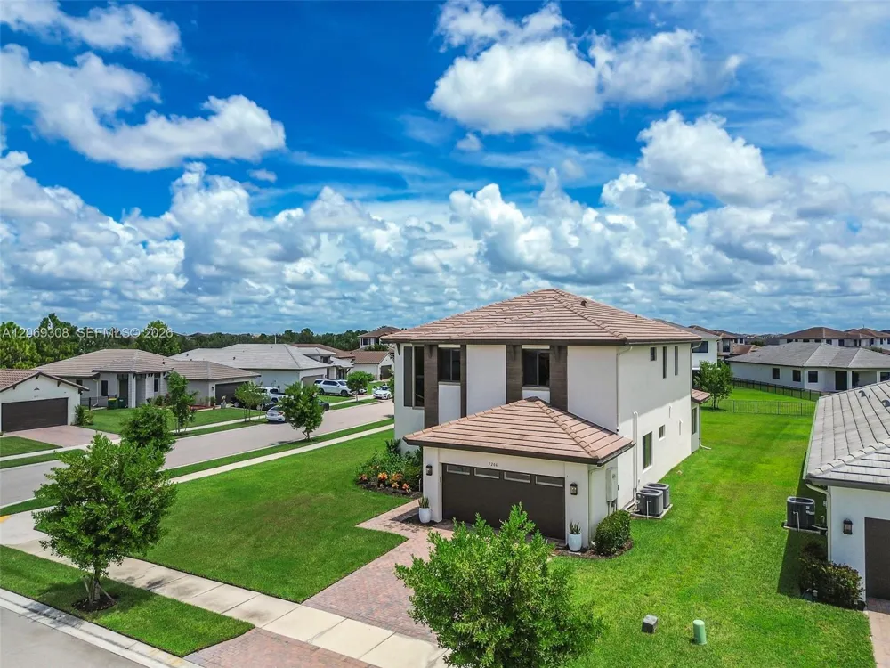 5206 Karlia Dr Ave Maria, FL 34142