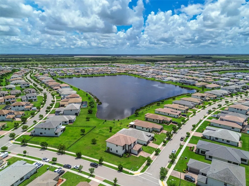 5206 Karlia Dr Ave Maria, FL 34142
