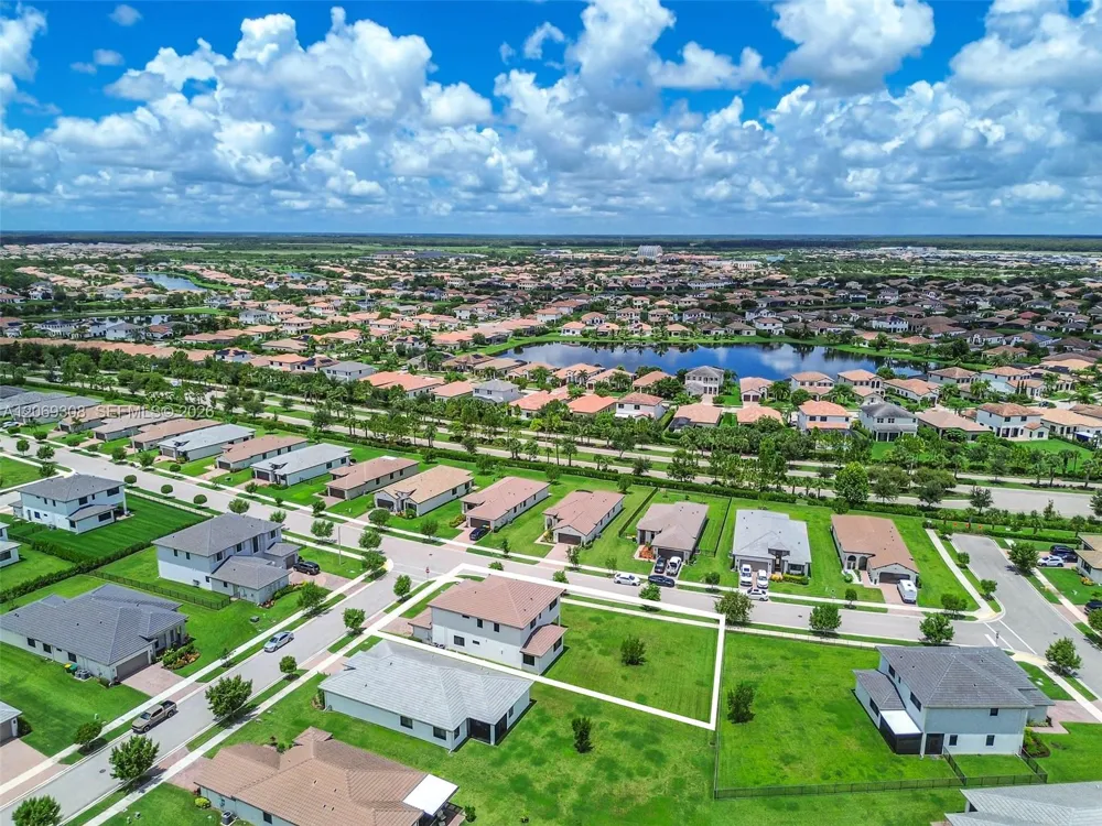 5206 Karlia Dr Ave Maria, FL 34142