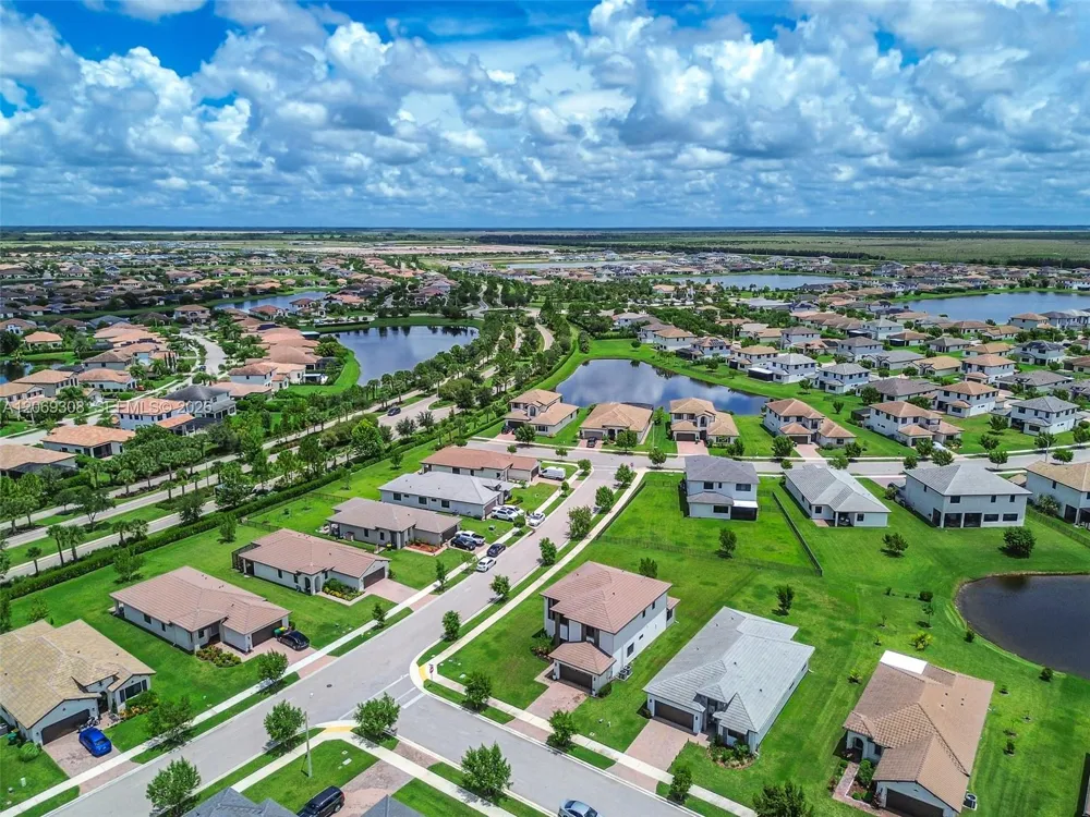 5206 Karlia Dr Ave Maria, FL 34142