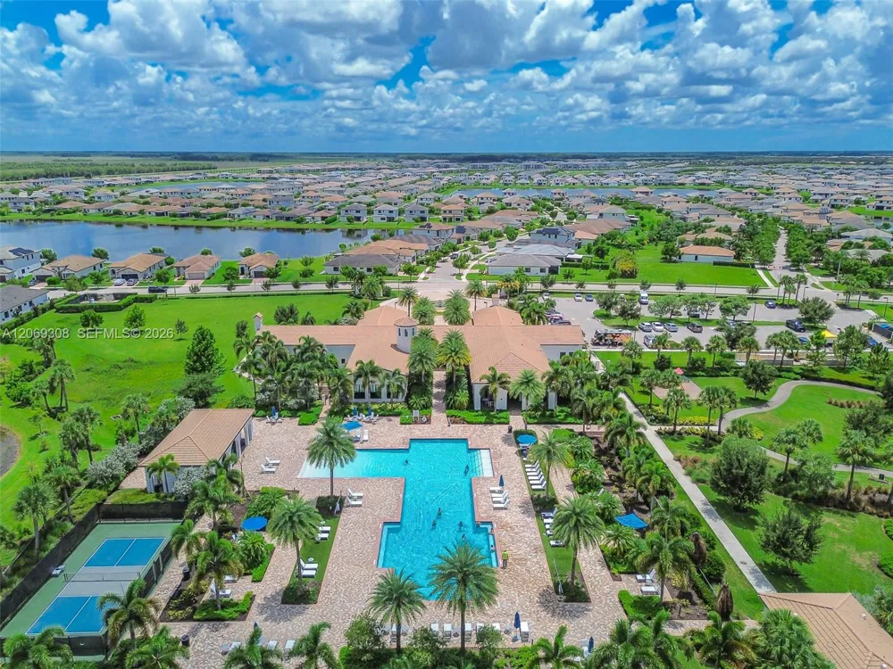 5206 Karlia Dr Ave Maria, FL 34142