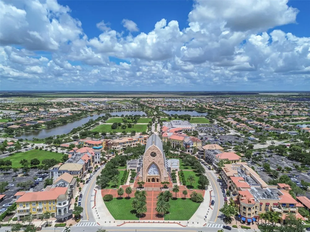 5206 Karlia Dr Ave Maria, FL 34142