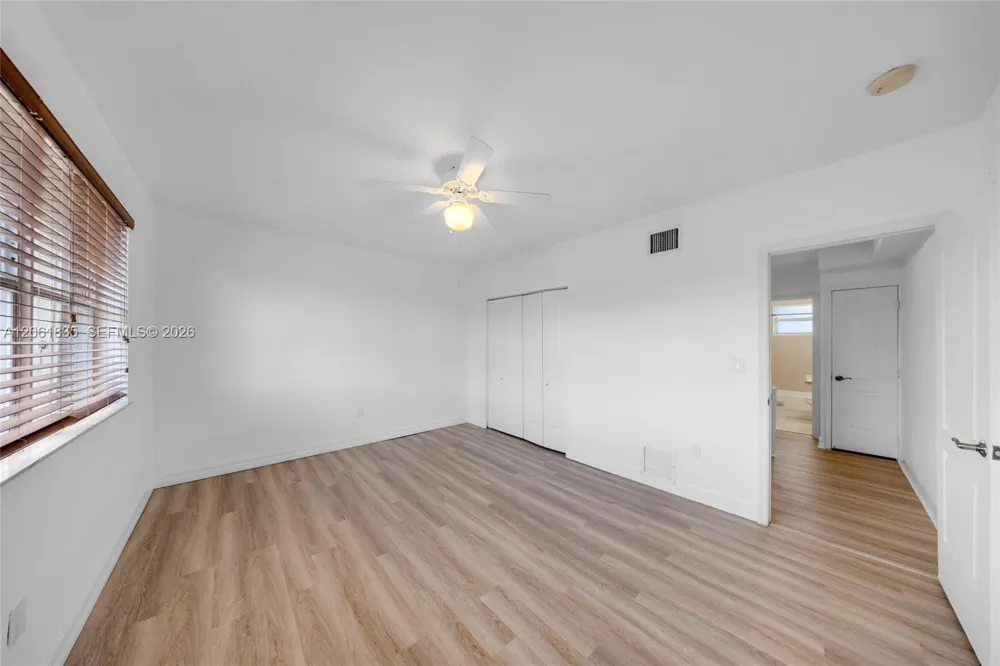 7801 HISPANOLA AV #4 North Bay Village, FL 33141