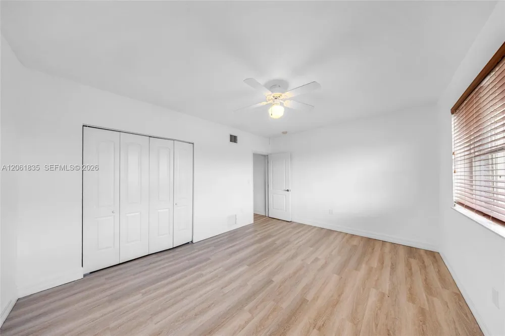 7801 HISPANOLA AV #4 North Bay Village, FL 33141