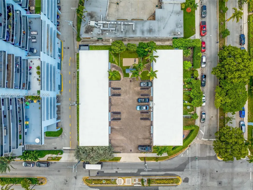 7801 HISPANOLA AV #4 North Bay Village, FL 33141
