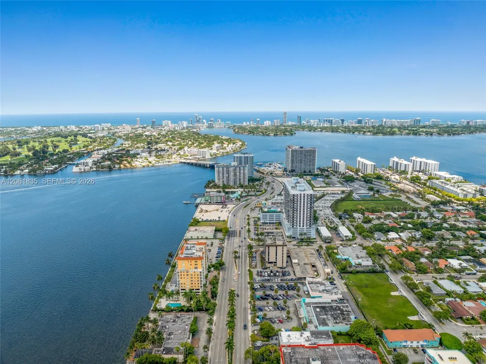 7801 HISPANOLA AV #4 North Bay Village, FL 33141